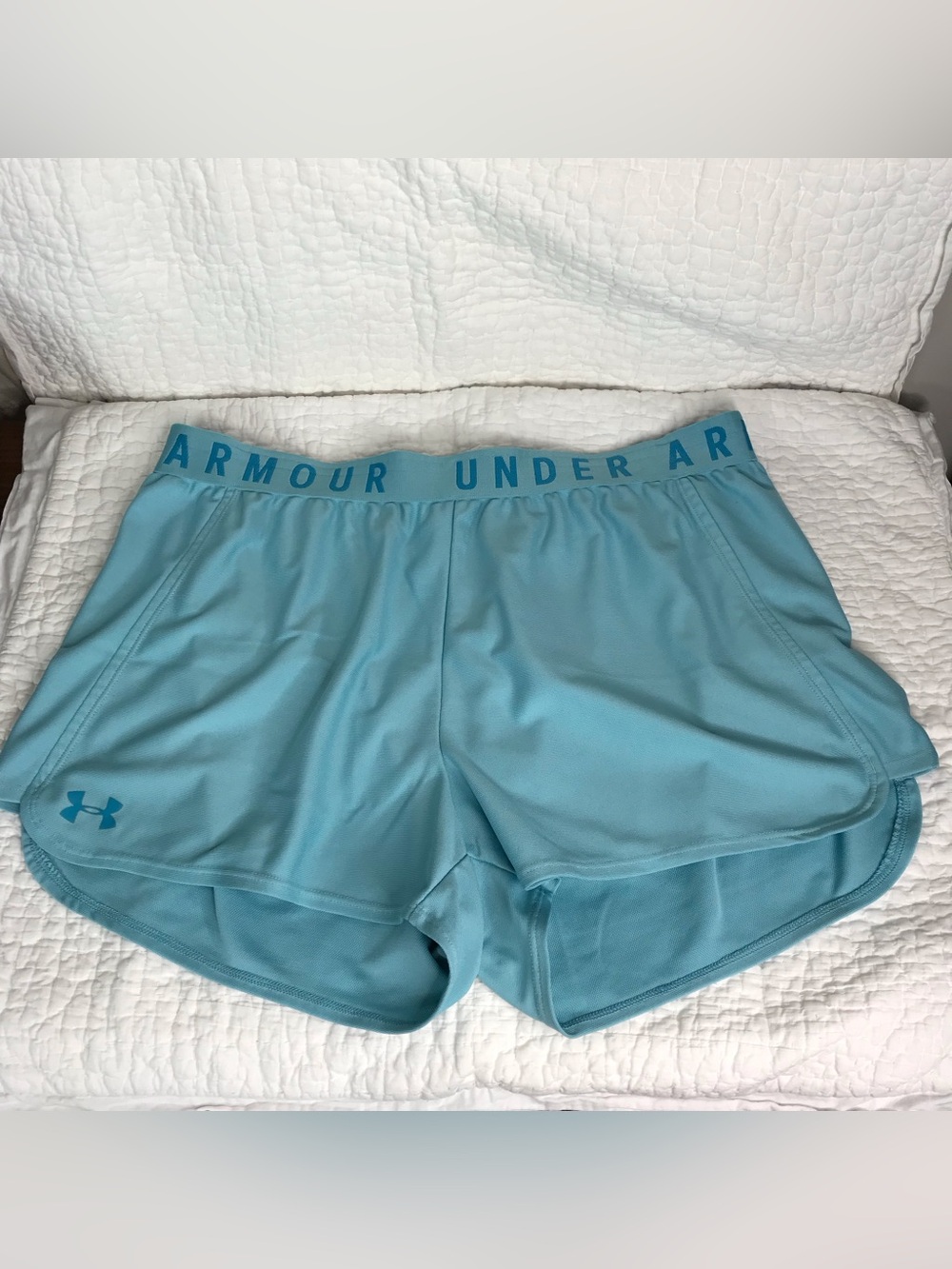 Under Armour HeatGear Loose Fit Women's Light Blue Performance Shorts Sz XL